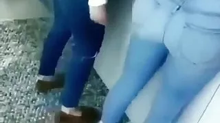 Linda et Fanny playing