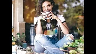 Goddess Victoria Justice Feet Worship (With Moans)