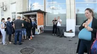 Largest natural breasts - Guinness World Records