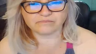 BBW blonde mature on webcam,