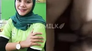 Tudung kena main seddap!!