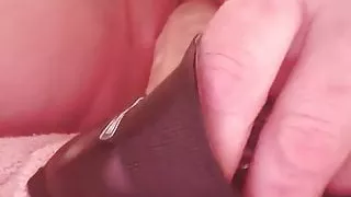 Fat pussy using strapon
