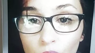 Tribut für Lexy Raucherschlampe