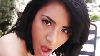 Tiny Latina Cindy Cruz gets fucked outside