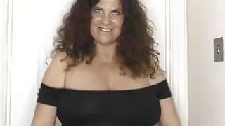 Mature gilly shows dancing skills and cleavage