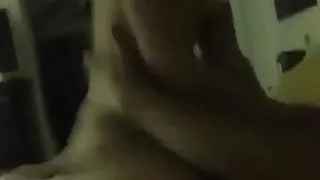 elle frotte sa chatte contre sa jambe,etudiante francaise yo