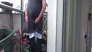 Schwarzer Vollslip und weißer Spitzen-Halbslip