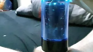 Selbstbefriedigung mit einer Maschine