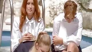 Les Petite Ecolieres - English