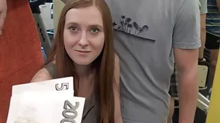 HUNT4K. Babe forgets about workout because she can get cash