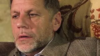 Teen brunette hard sex with horny grandpa on the couch