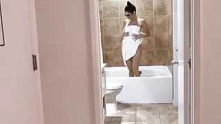 Fresh out the bath cougar pussy