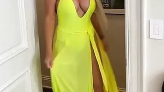 WWE - Maryse in yellow dress