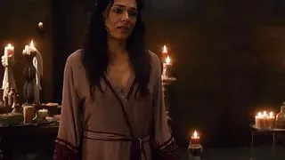 Simone Kessell. Maisie Richardson  -Of Kings and Prophets e5