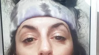 Tribut an rauchende Schlampe Milf