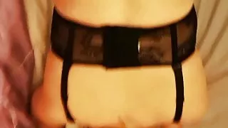 Ma blonde salope au gros cul bien rond