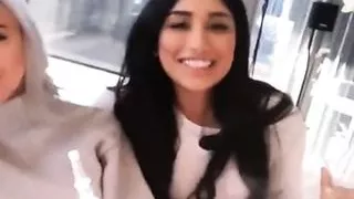 Twitch live, nipples drop