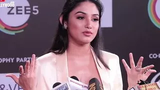 desi hot, local actress with visible nipple on the red carpet