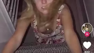 Cleavage, swaying (1)