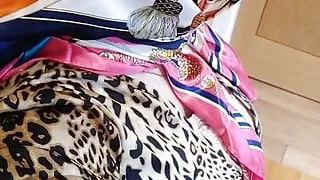 T-Mädchen Jess die Satin-Fetisch-Puppe