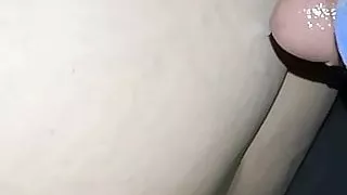 je me vide sur son cul