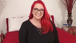 Casting Gem Desperate Amateurs big tits glasses babe