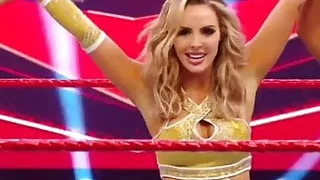 WWE - Peyton Royce vs Ruby Riott