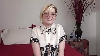 Casting blonde babe Pearl, Desperate Amateurs