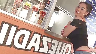 Curvy Latina Girl Talk to Fuck at Pick Up Agent Casting