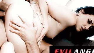 Cheating Slut Mandy Muse Gets Caught & DP'd - EvilAngel