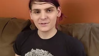 Amateur trap fingering ass during solo action