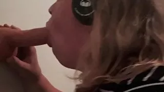 Hannah likes to have practice on her dildo