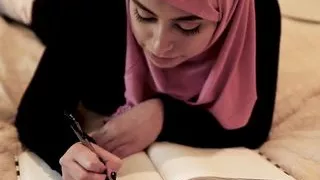 Pakistani wife rides cock in hijab