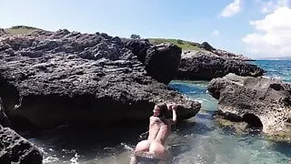 TRAVEL NUDE – Petite nudist girl staged a sexy show Outdoor