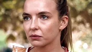 Jodie Comer (Villanelle) fucks Eve at her apartment