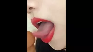 Beautiful model did a great blowjob, got fucked eventually