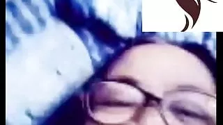 Philippine woman show boobs