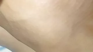 Semen en los pies de mi mujer