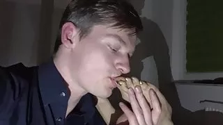 Clip 88Ki-c Hardcore and Worship - Feet Worship -04:07min,$6