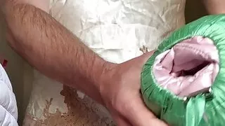 Seidensatin Fetisch Daunenjacke Dessous Kapuzenfetisch glänzend