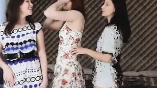 START ME UP - 3 beauties strip dance tease