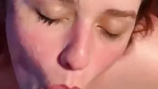 Jouis sur ma gueule de pute !