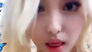 Make Way For MOMOLAND's Resident Cum Dumpster, AhIn