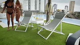 Horny lesbians Marylin Crystal and Shalina Devine dildo fuck