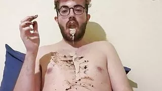 Chubby Gainer makes a mess while eating like a pig