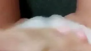 Pidhi i lenget derdhet ne bathje