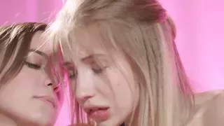 Schönheit, Vierersex, Küssen, Lesbensex, Masturbation, Sexorgie