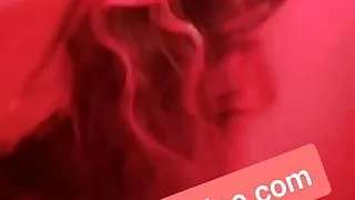 turk kizlar amini yalatip zenciye veriyor ortaya almislar