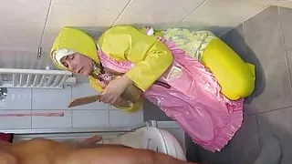 Rubberwhore Shityzulma is well-behaved