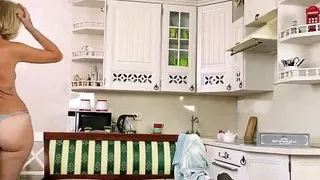 Lustful deaf-mute Russian grandma Diana… 3